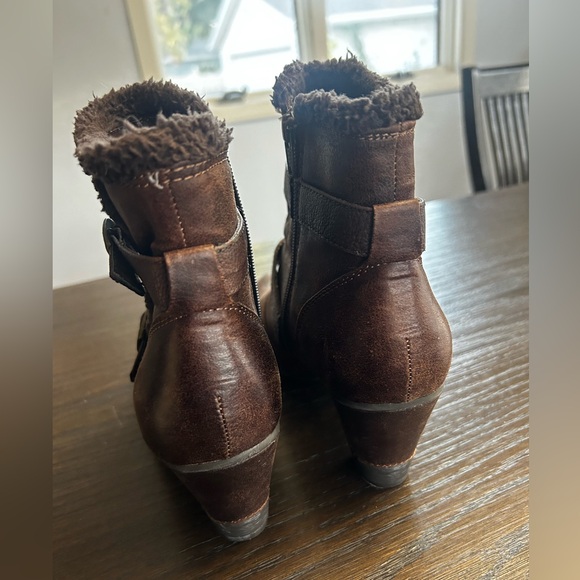 Baretraps akasha ankle boots fuzzy faux leather Victorian regency prairie chic - Picture 4 of 11